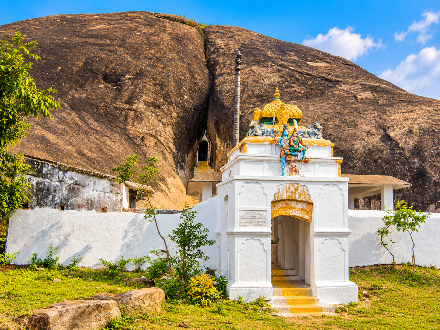 Sri Guha Lingeswara Swamy Cave Temple